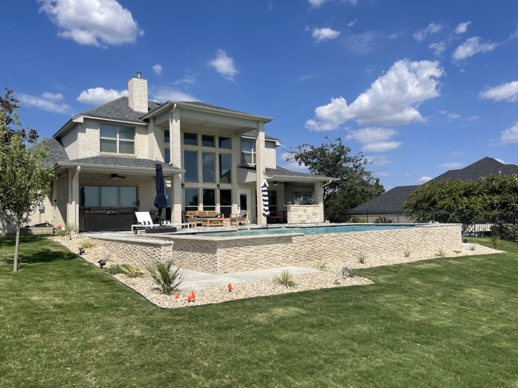 Custom Built Pool with faux infinity edge by Aquanauts – Aquanauts ...